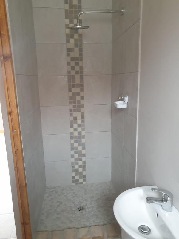 To Let 1 Bedroom Property for Rent in Hagley Western Cape